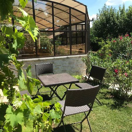 Gite L'Annexe Villelaure Zewnętrze zdjęcie