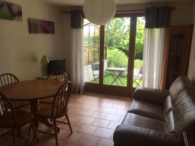 Gite L'Annexe Villelaure Zewnętrze zdjęcie